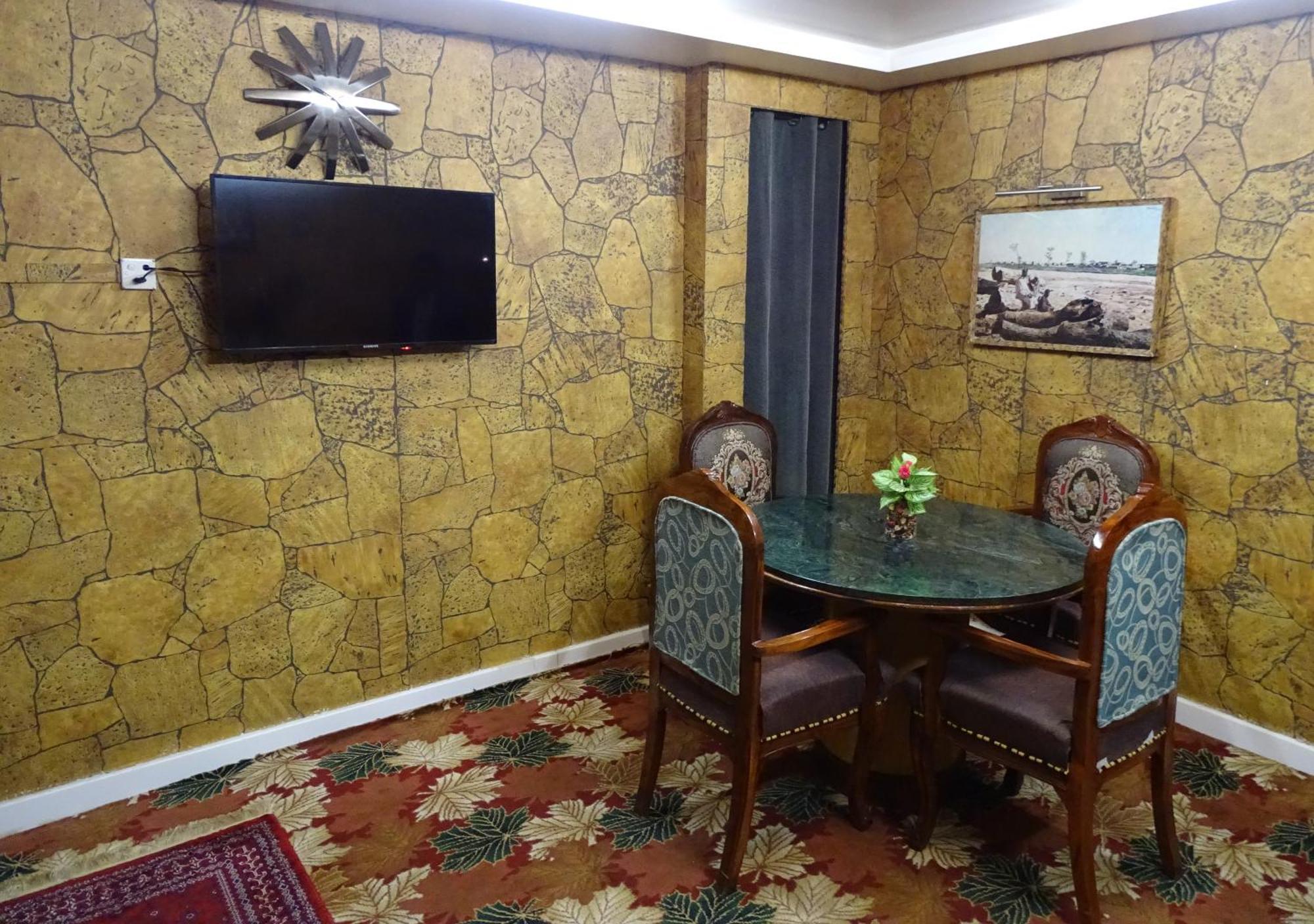 Hotel One Karachi Bagian luar foto